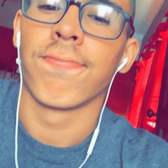 Meet your Posher, Alexander - Picture 1 of 1